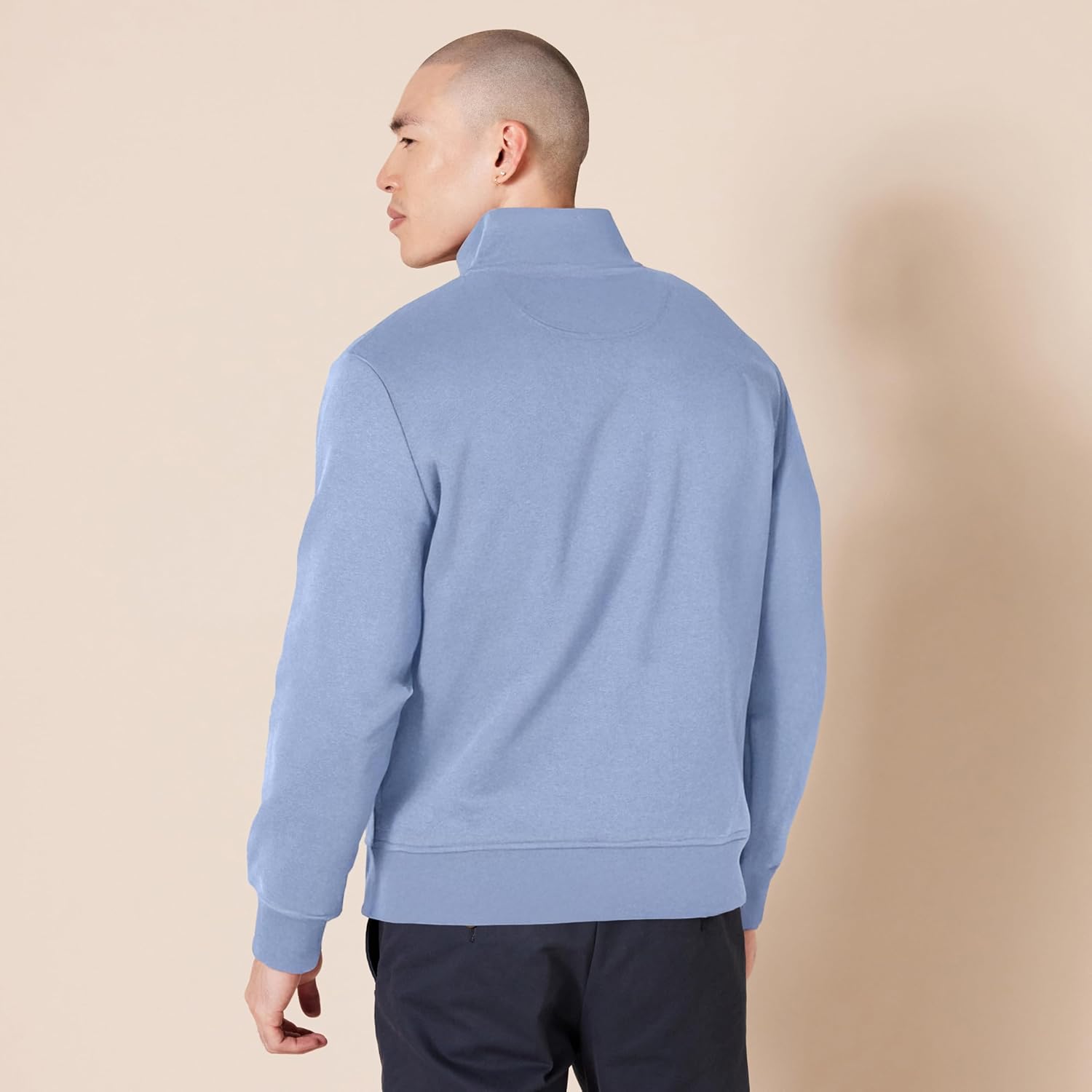 Thumbnail 1 de Amazon Essentials Herren Langärmliges Fleece-Sweatshirt mit Viertel-Reißverschluss
