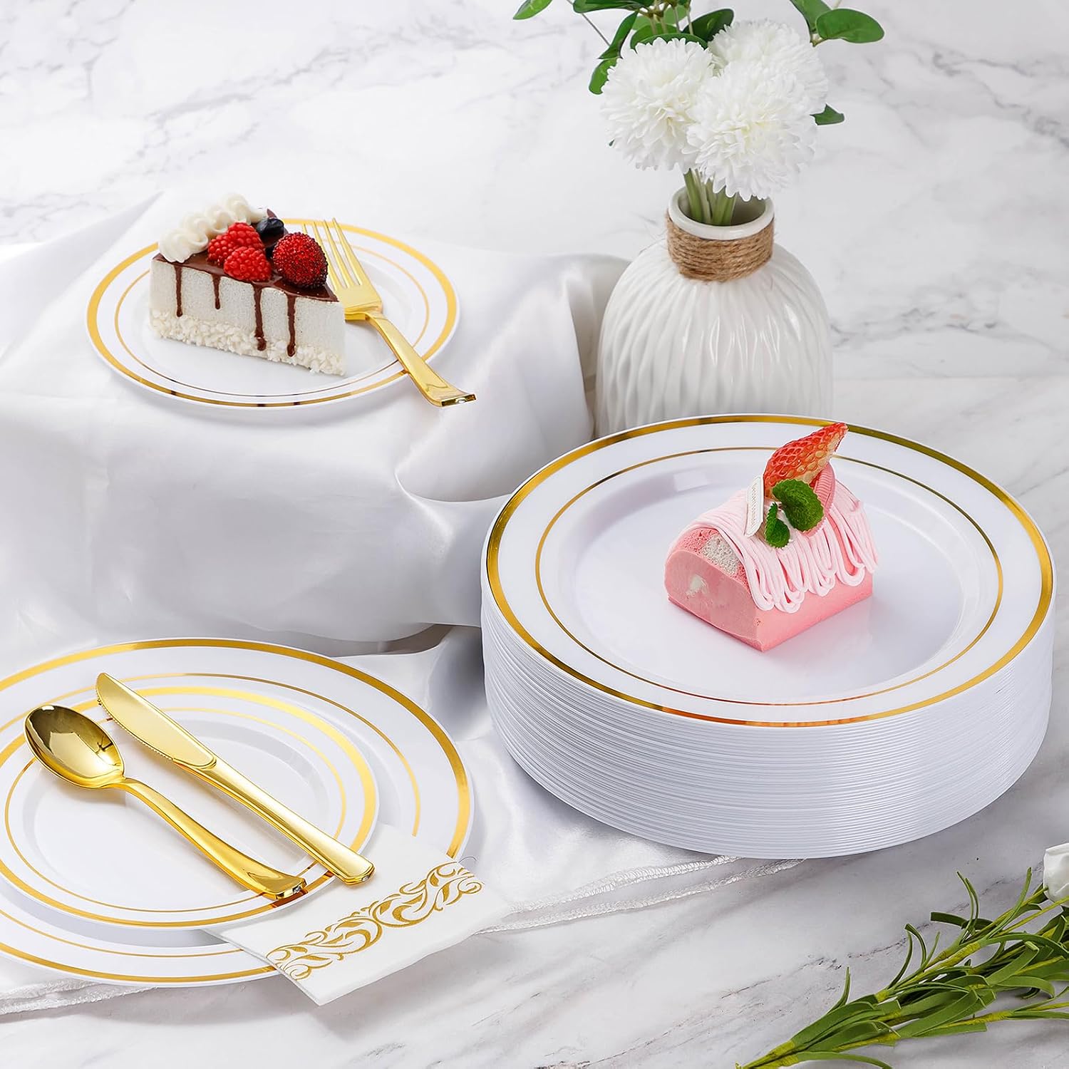 Detalle de Goodluck 700-Piece Gold Dinnerware Set for 100 Guests