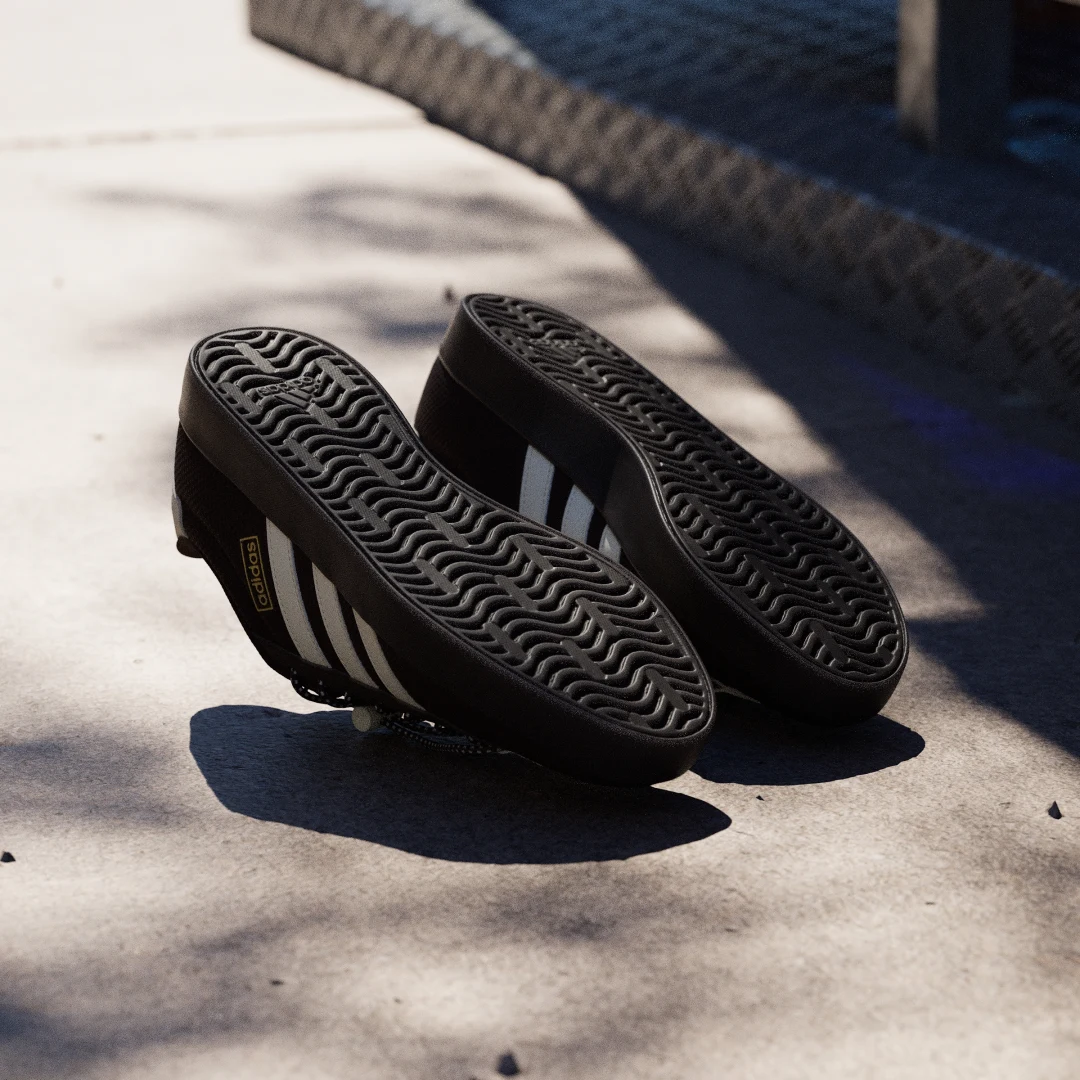 Detalle de Zapatilla VL Court 3.0 de Adidas: estilo y comodidad para el día a día