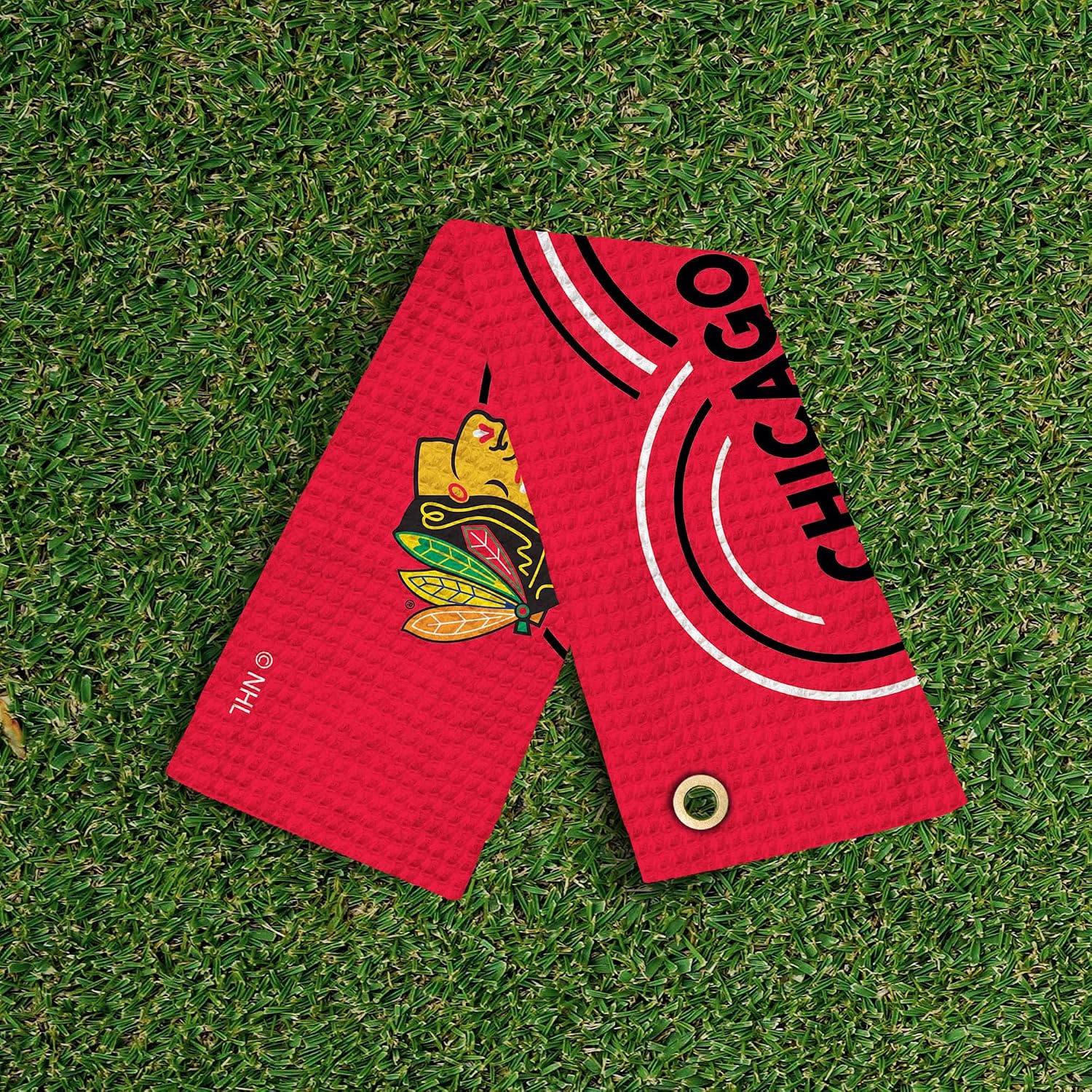 Detalle 2 de Northwest NHL Golf Towel (Official Licensed Microfiber Waffle) 16x25 in Club Cleaning Accessory