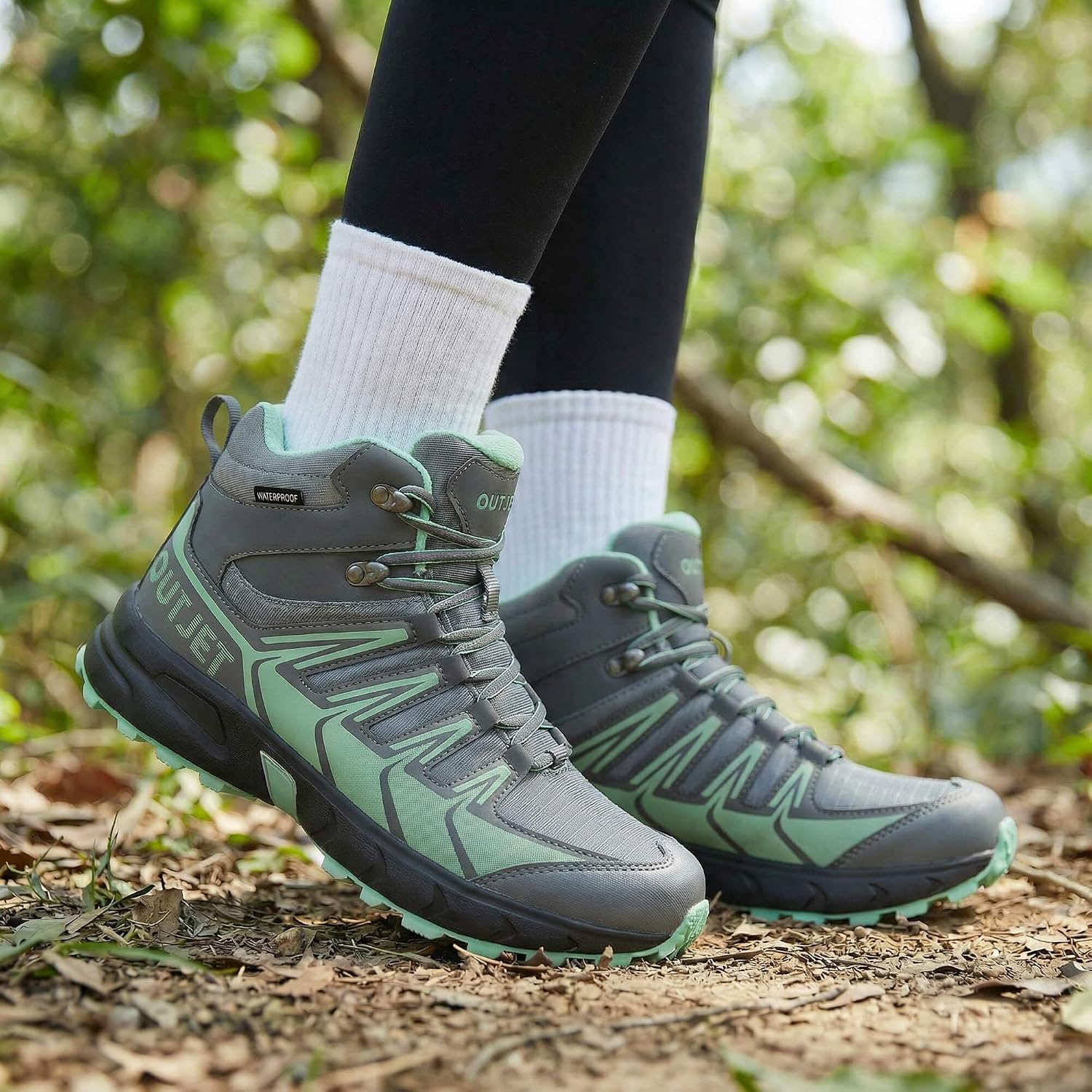 Detalle 2 de OUTJET Women's Waterproof Hiking Boots: Lightweight, Non-Slip Comfort for Outdoor Treks