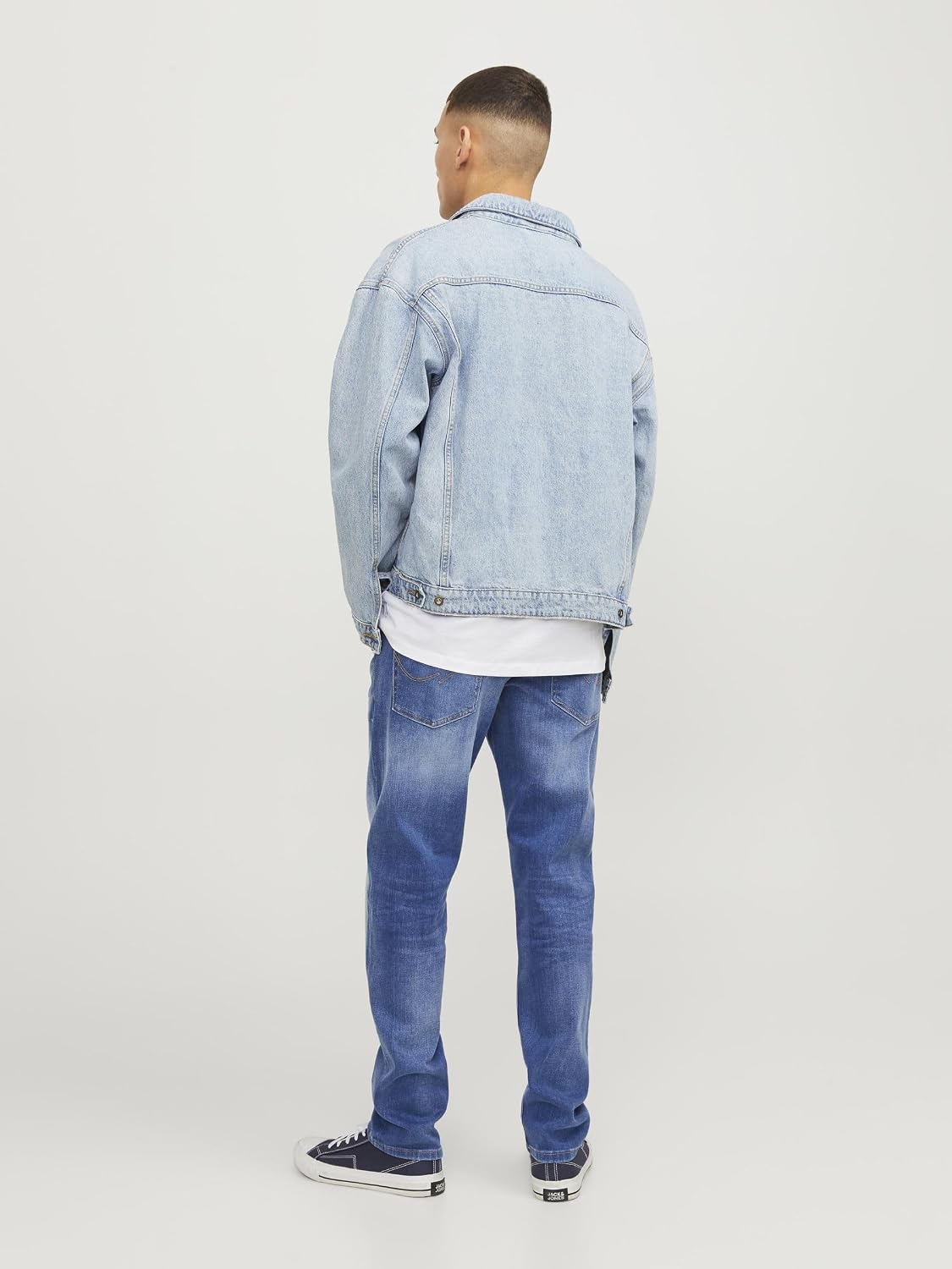 Detalle de JACK & JONES Men's Jeans: Classic Five-Pocket Denim with Added Stretch