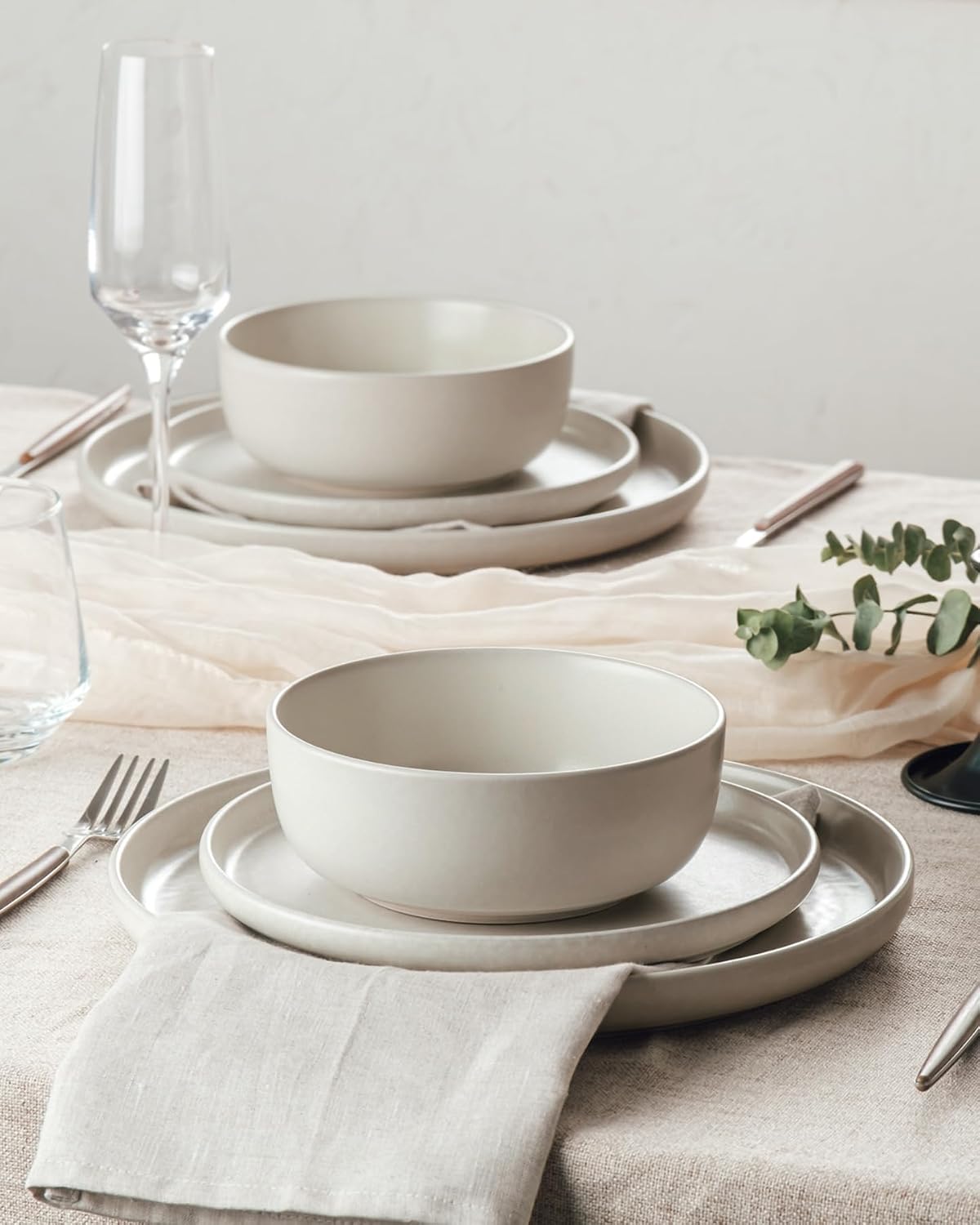 Detalle de Famiware Milkyway 24-Piece Dinnerware Set