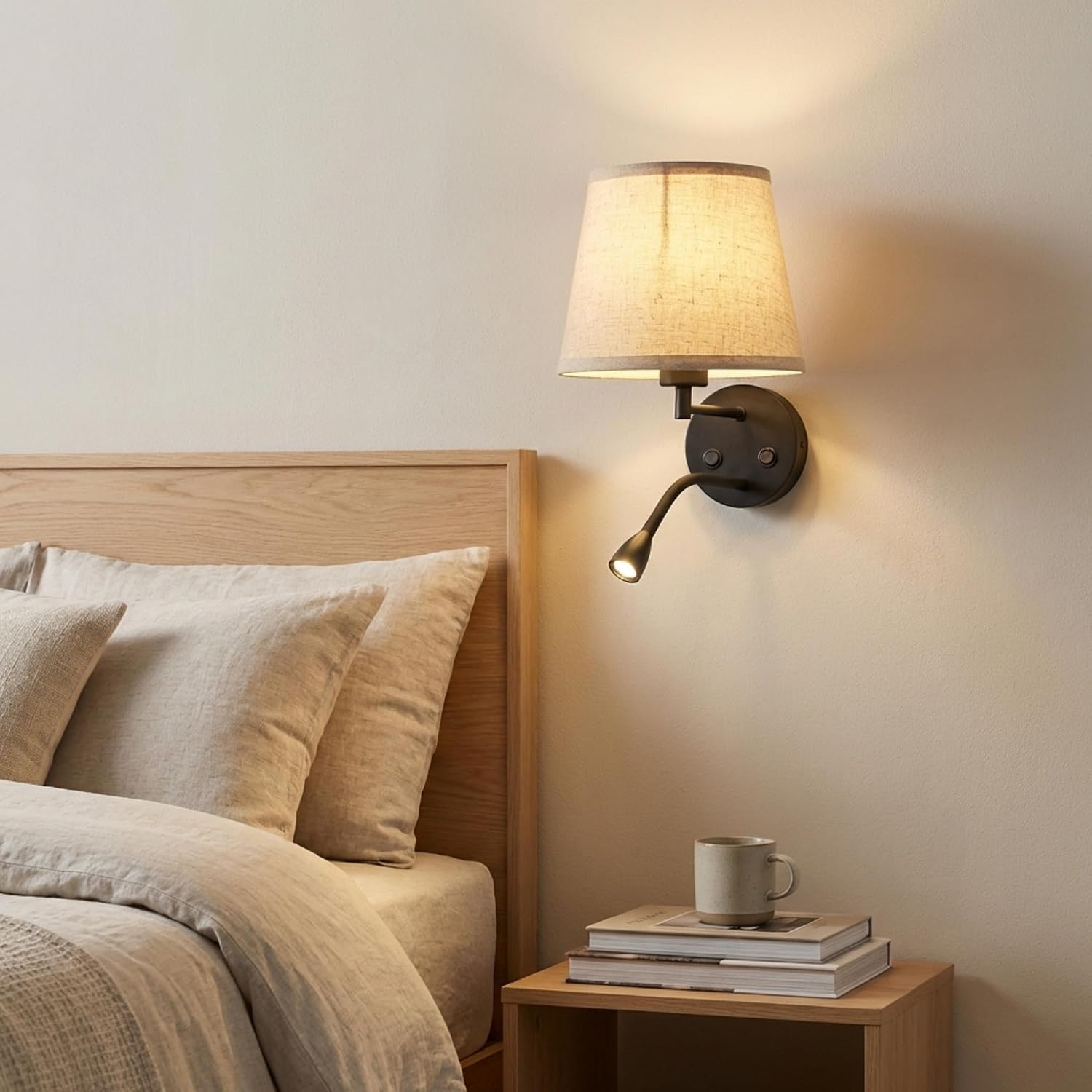 Detalle 2 de B·LED BARCELONA LED – lampa ścienna z abażurem E27 i regulowaną lampką 3 W