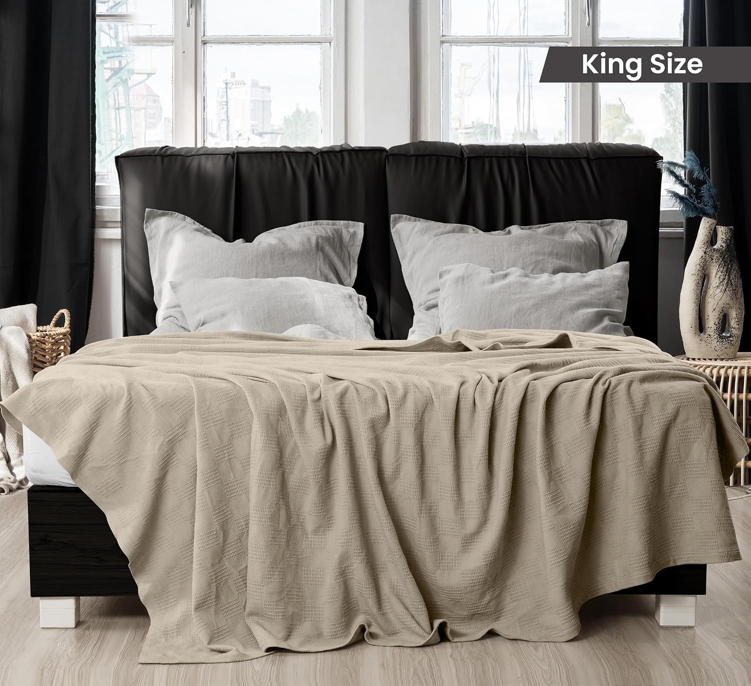 Detalle 2 de Utopia Bedding 100% Cotton Thermal Blanket, King, Khaki, 90 x 108 Inches