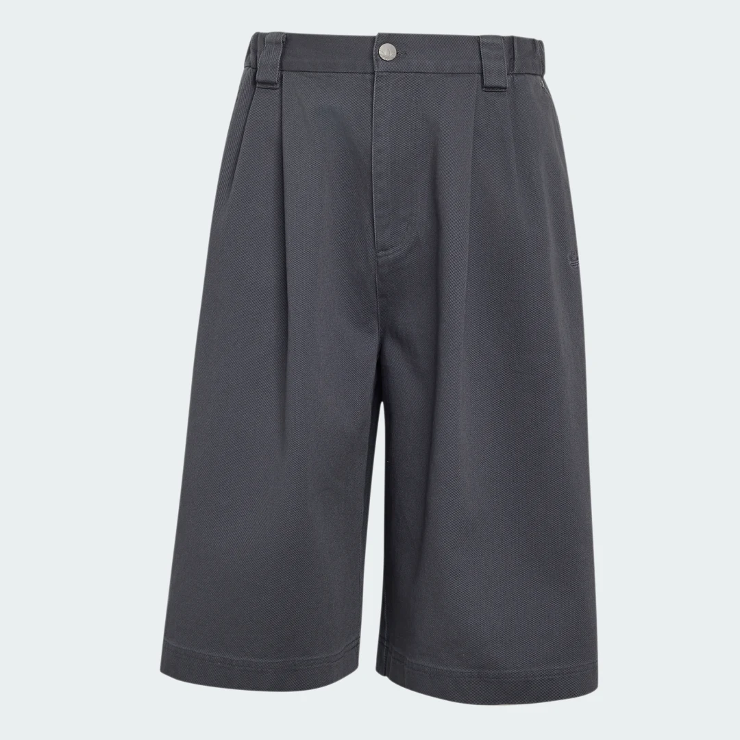 Detalle de Pantalón corto pleated Jorts de Adidas en gris