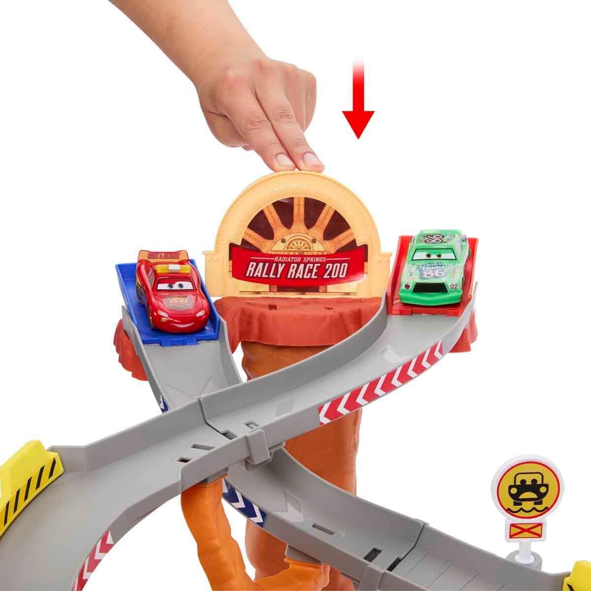 Thumbnail 5 de Mattel Cars Coffret Piste de Course Rescue Road Course (Radiator Springs) avec Flash McQueen, Chick Hicks et 2 véhicules Pitty – JFL57