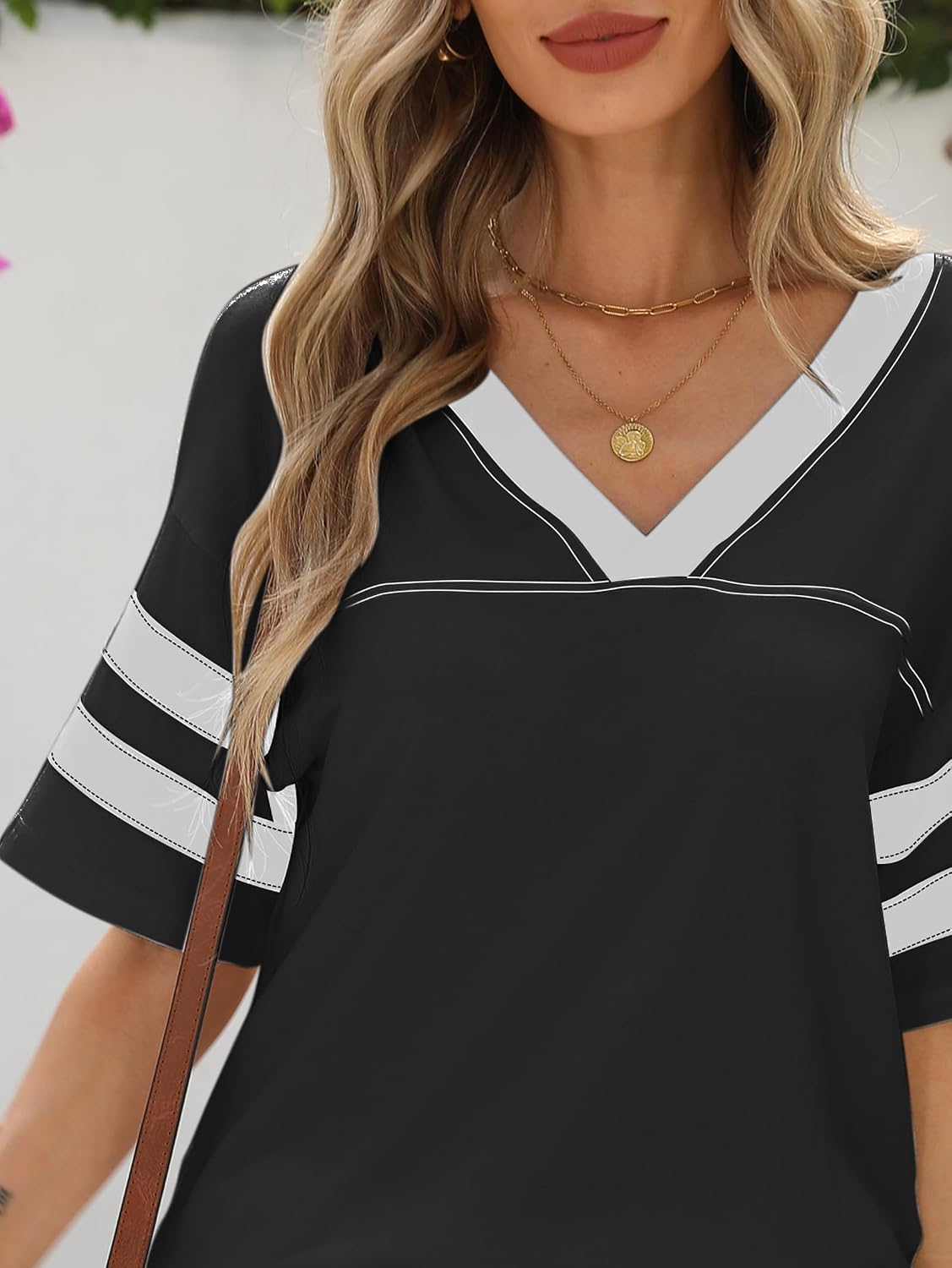 Detalle de Famulily Women’s Casual V Neck Short Sleeve T-Shirt (Baseball Shirt Style)