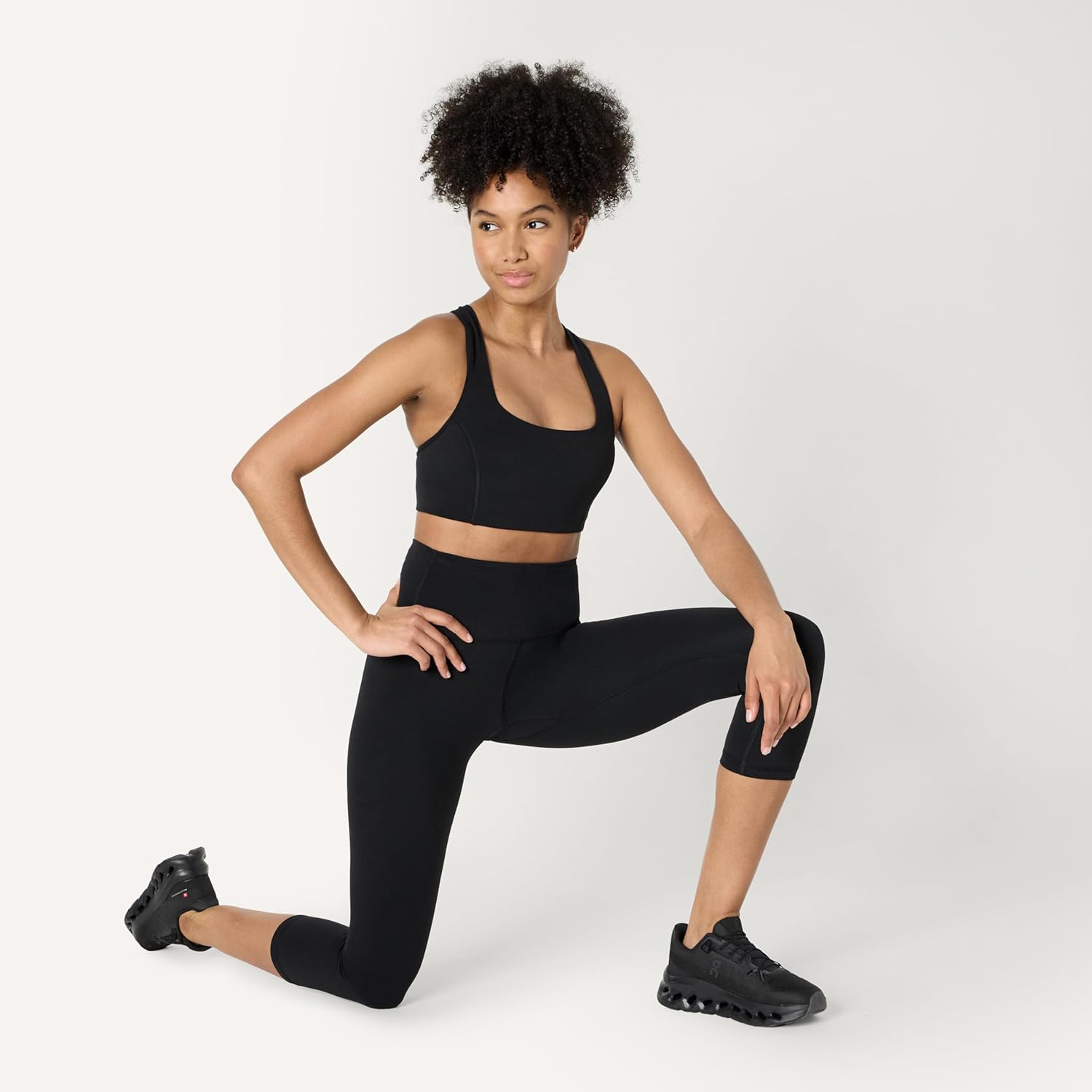 Thumbnail 4 de Amazon Essentials Damen Active FormFlex Butterweiche Sport- und Yoga-Leggings mit hoher Taille (Capri)