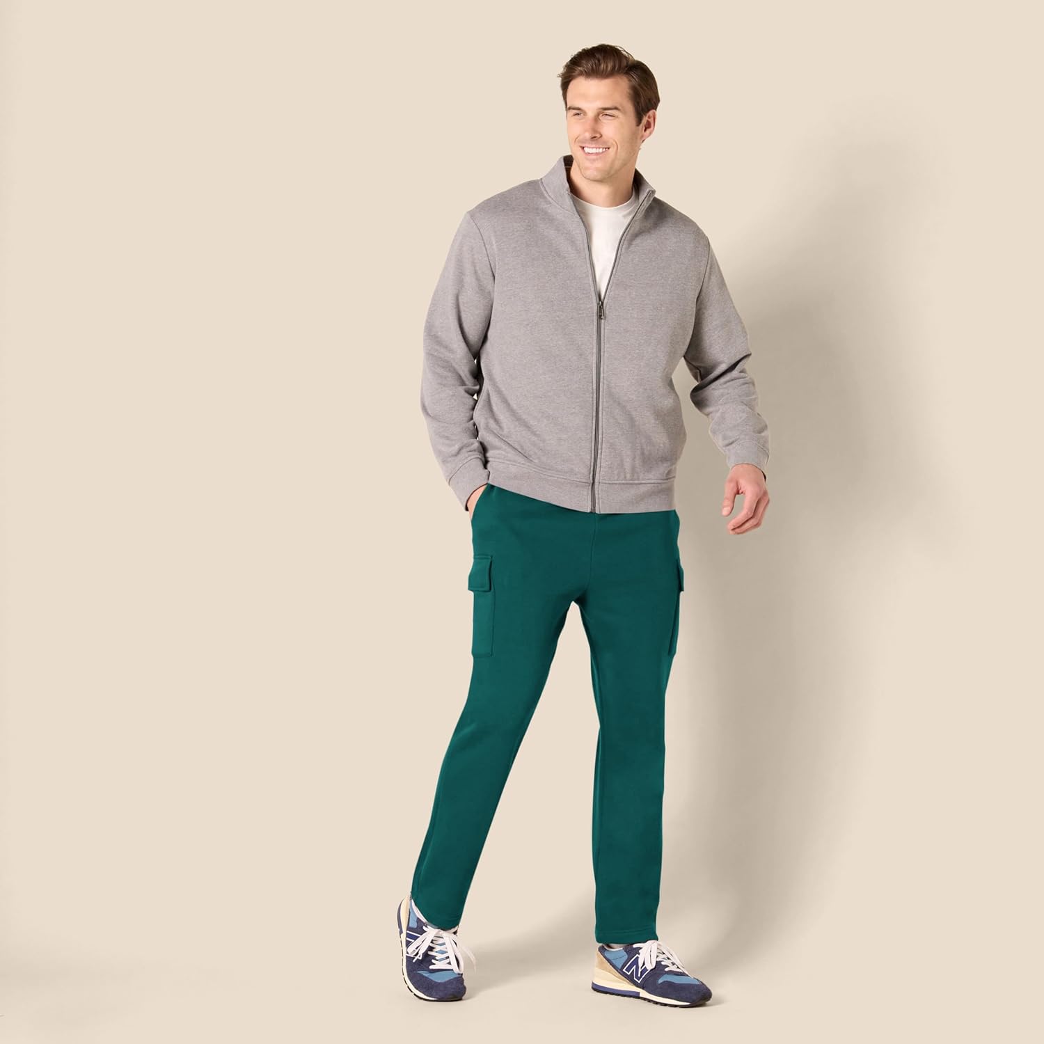 Thumbnail 6 de Amazon Essentials Men’s Cargo Fleece Open Hem Sweatpant
